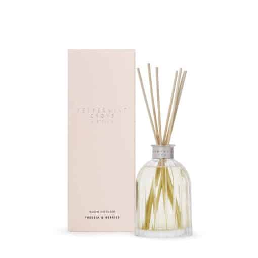 Medium Diffuser 200ml Freesia & Berries